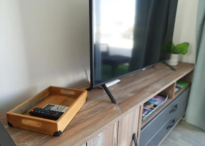 Cucharas - Pool - 2 Min - Free Ac & Wifi דירה