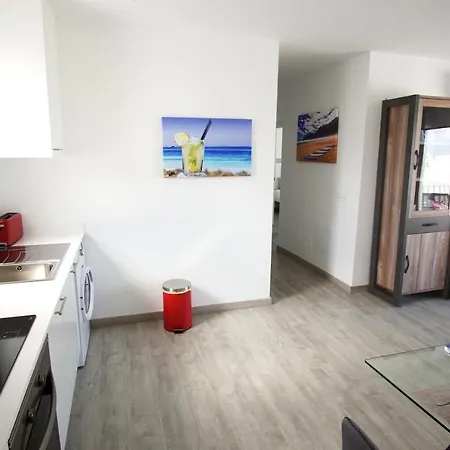 Daire Cucharas - Pool - 2 Min - Free Ac & Wifi Costa Teguise