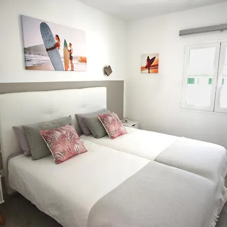 Daire Cucharas - Pool - 2 Min - Free Ac & Wifi Costa Teguise